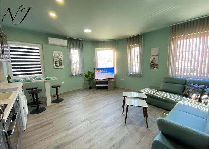 Nj Collection וארנה